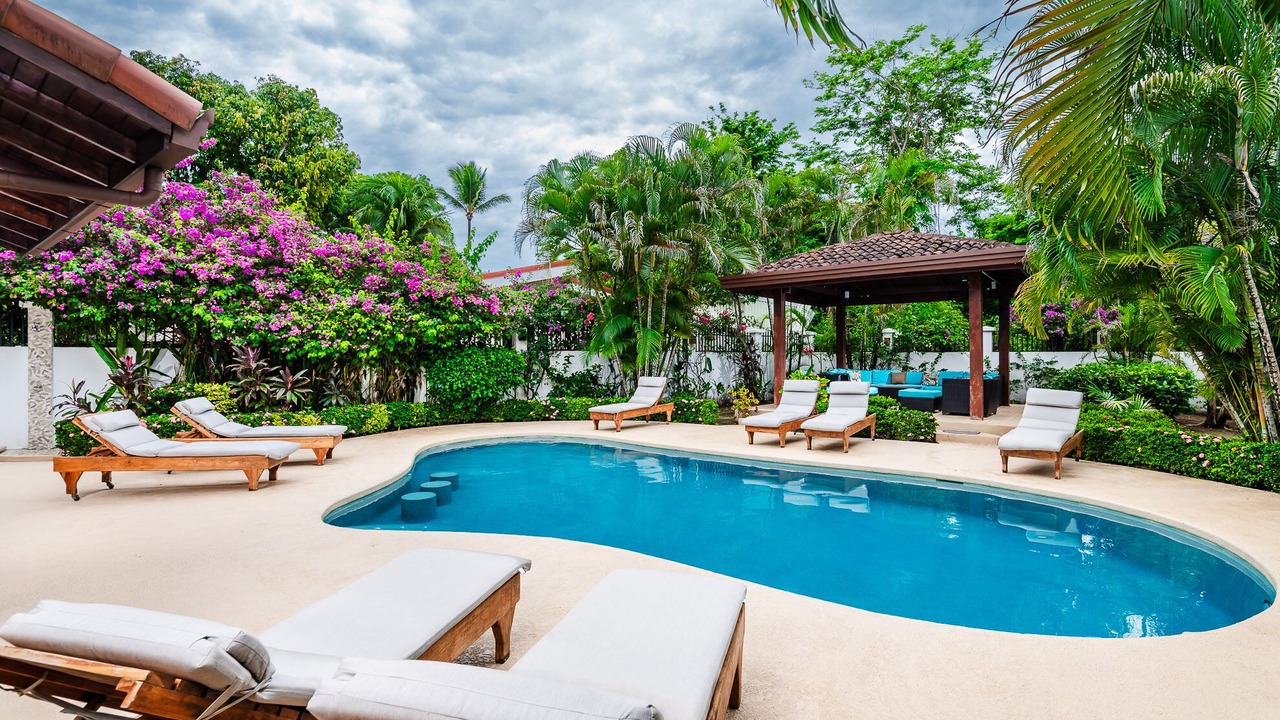Photo of Outdoor in Palm Beach Estates