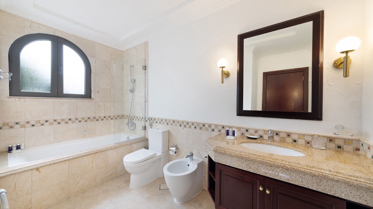 Photo of Bathroom in Palm Jumeirah