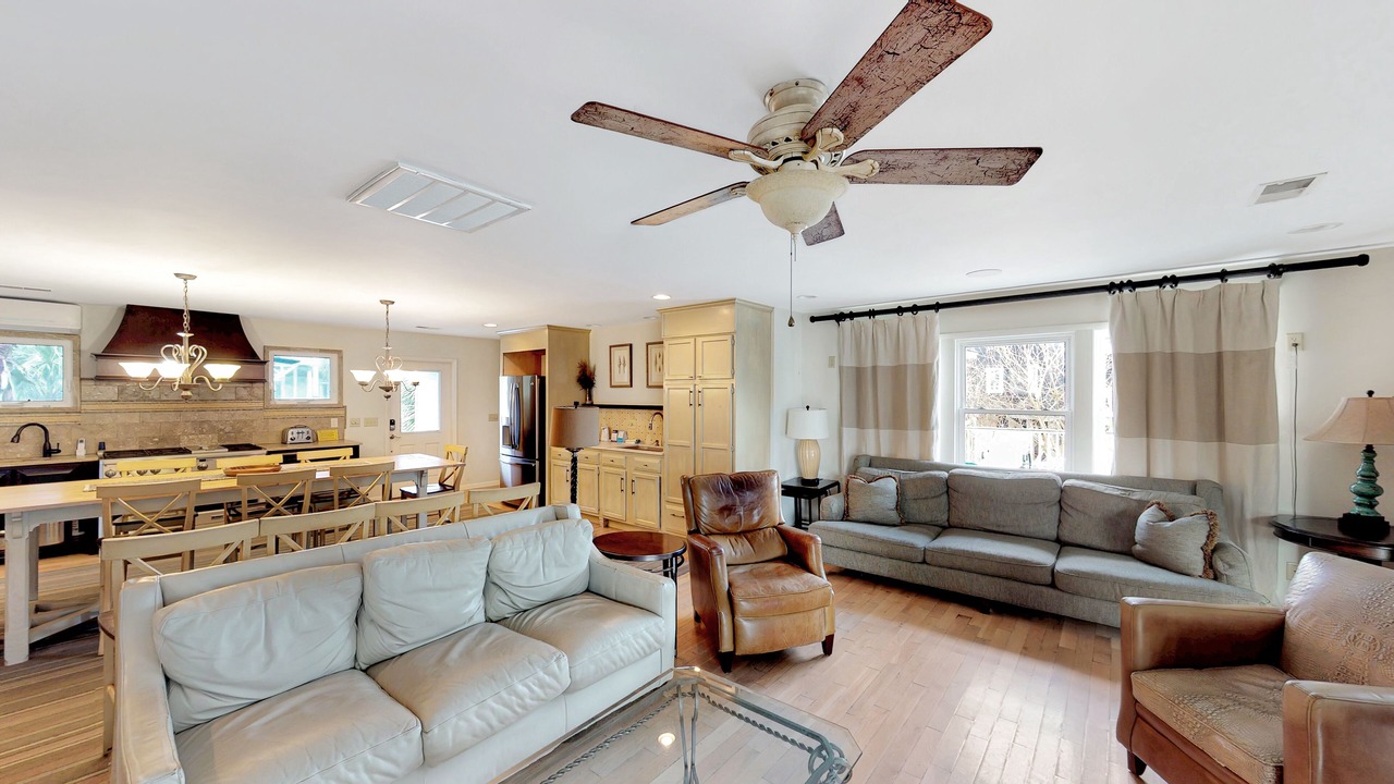 Photo of Livingroom in Isle of Palms