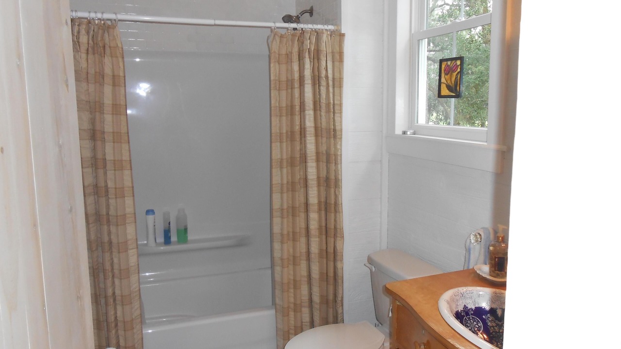 Photo of Bathroom in Daufuskie Island