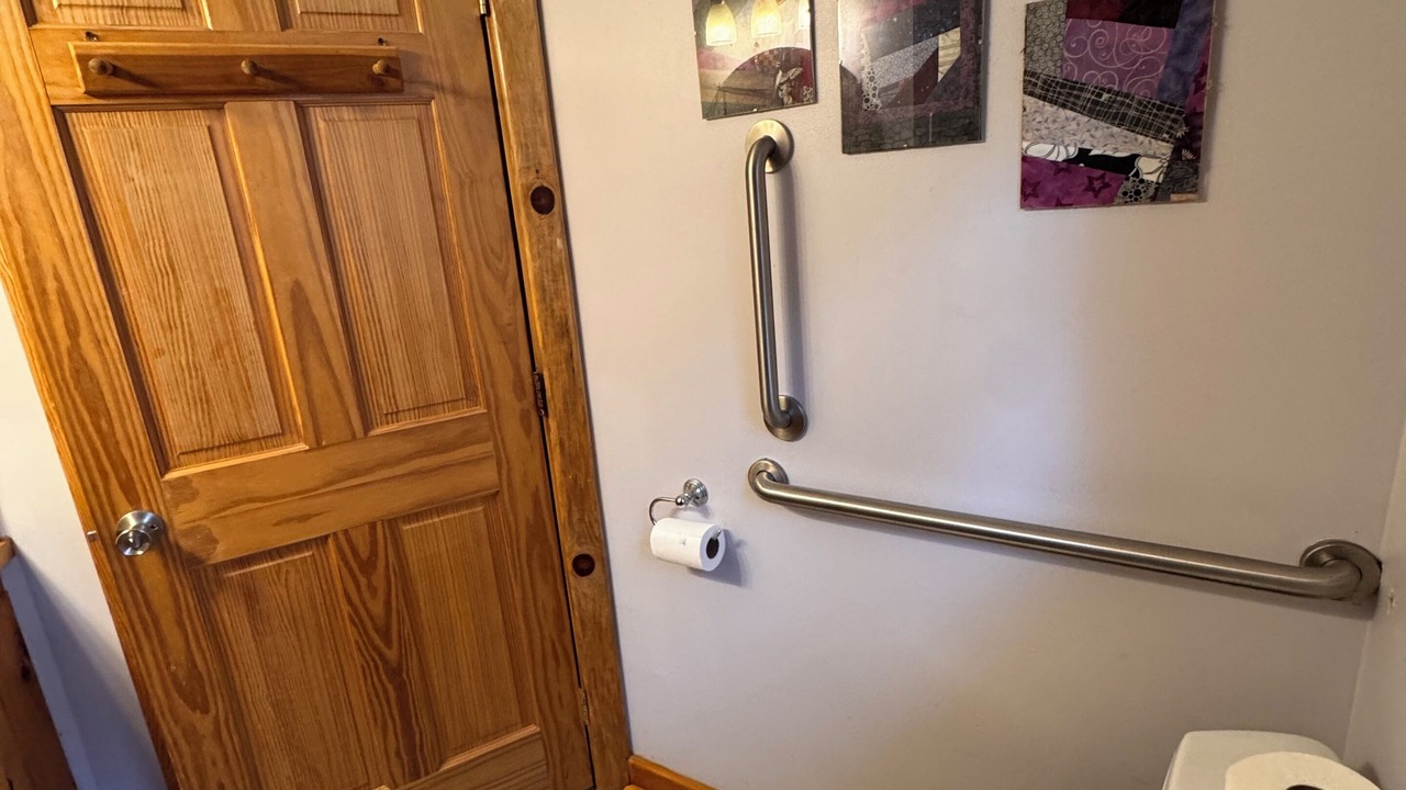 Photo of Bathroom in Tigerville