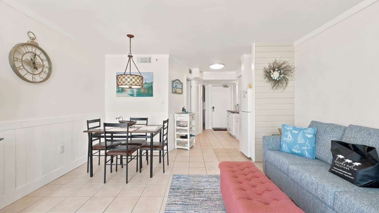 Photo of Livingroom in Crescent Beach