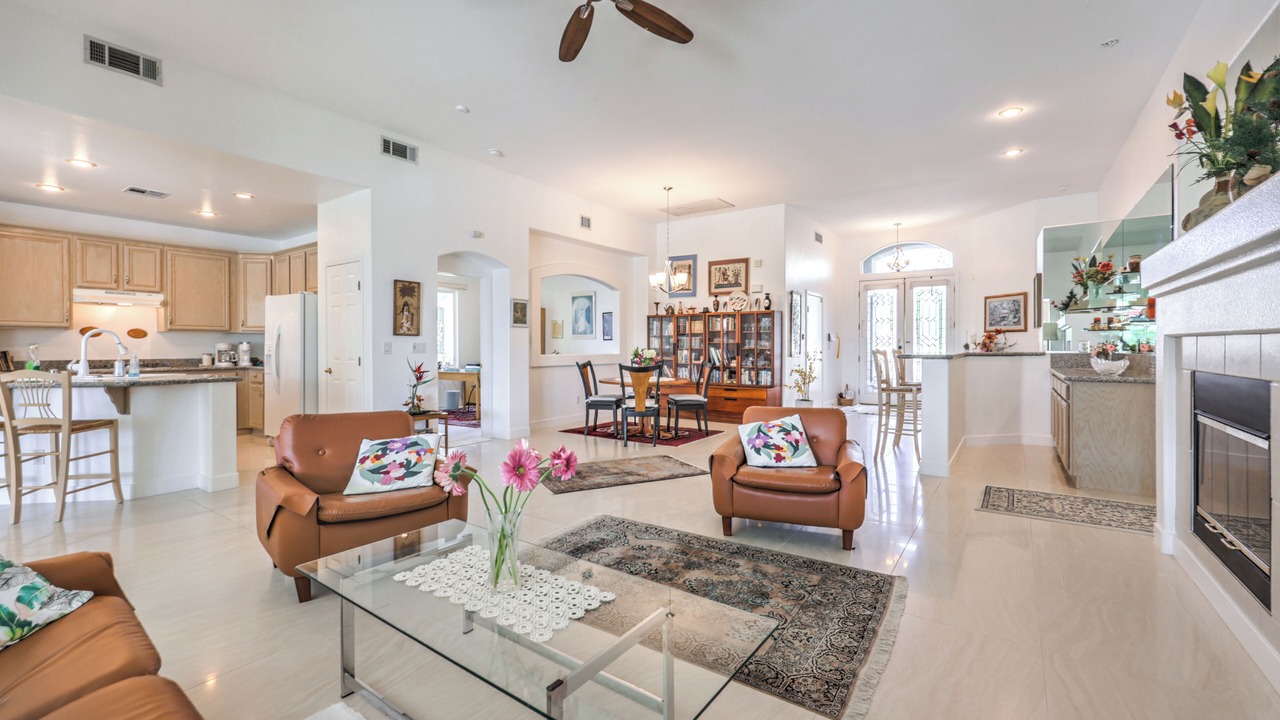 Photo of Livingroom in Centennial Hills