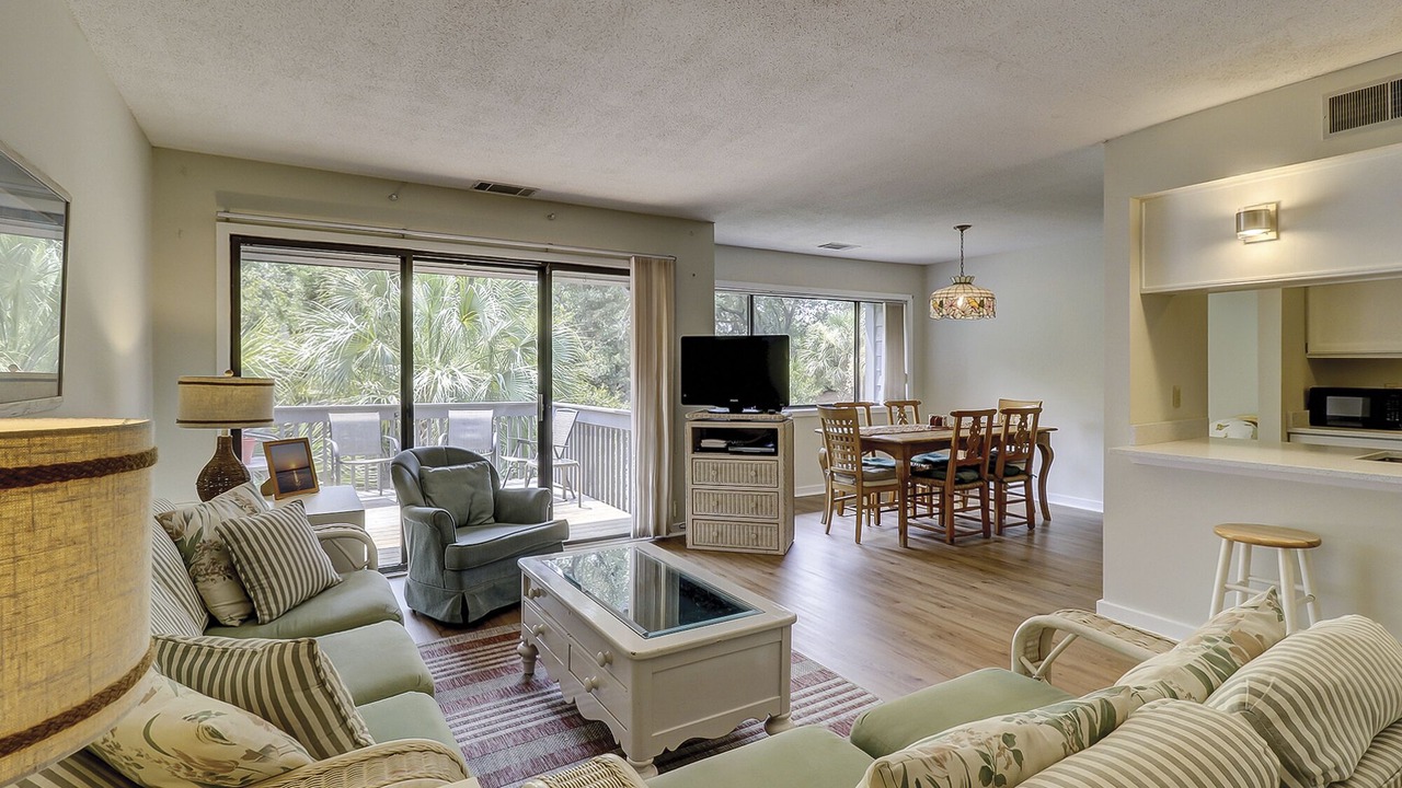 Photo of Livingroom in Palmetto Dunes