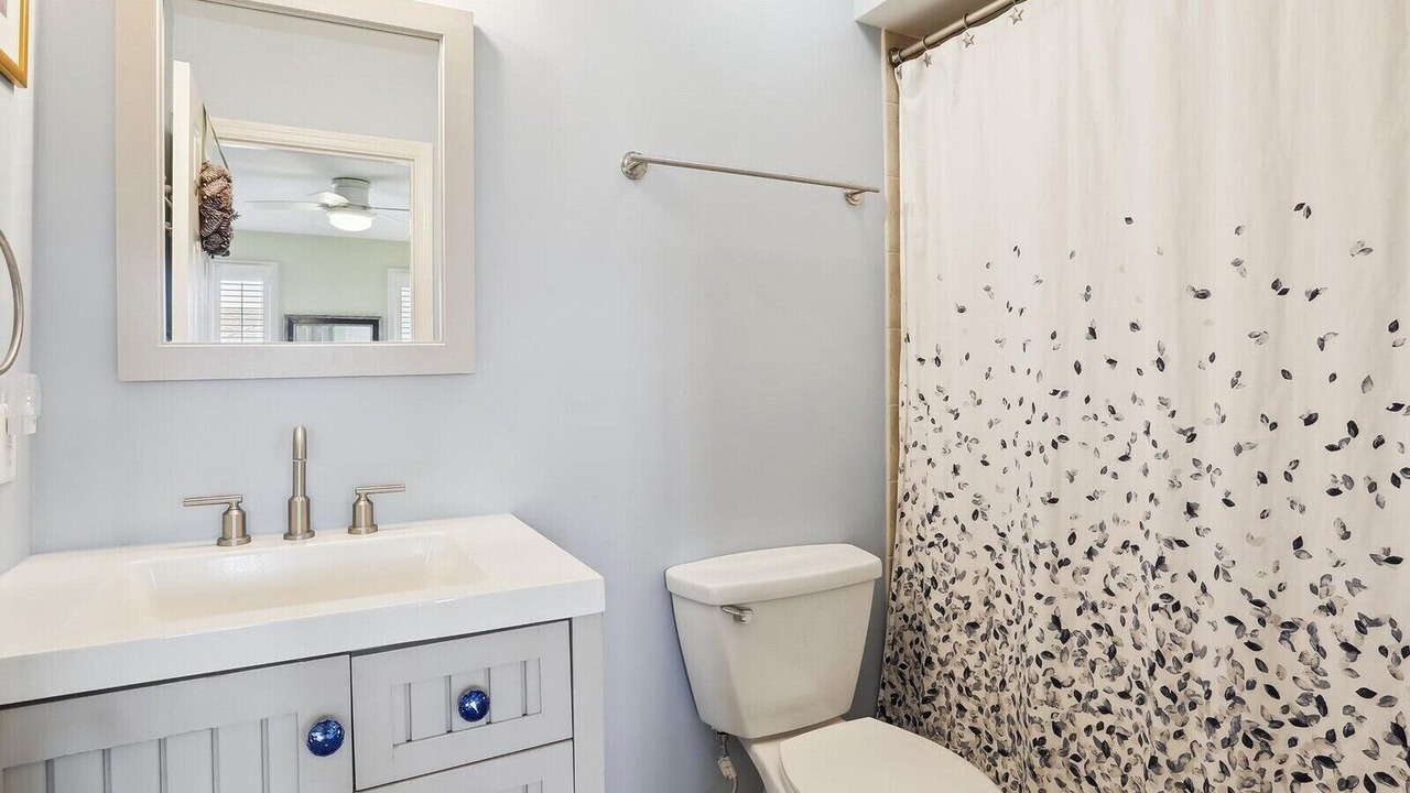 Photo of Bathroom in South Beach