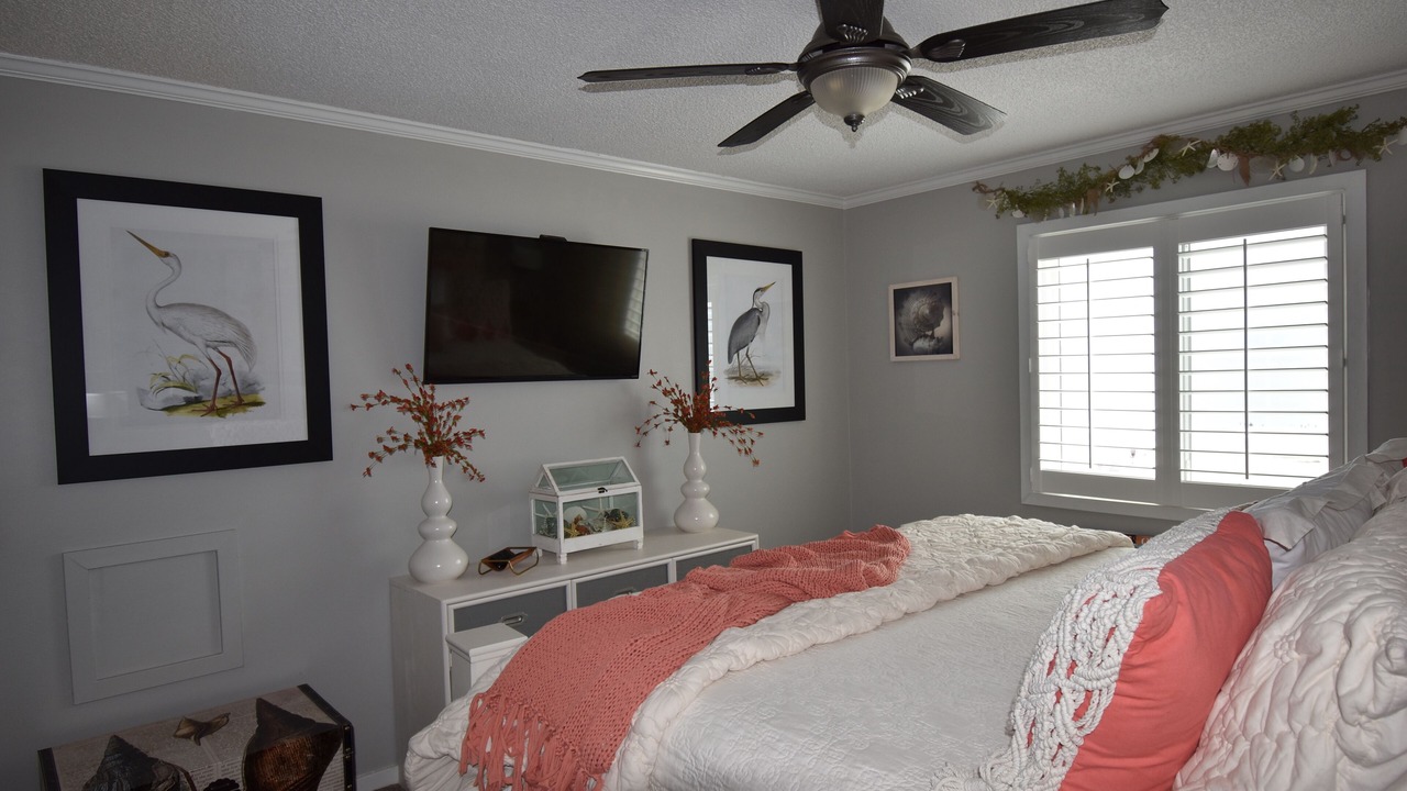 Photo of Bedroom in Surfside Beach