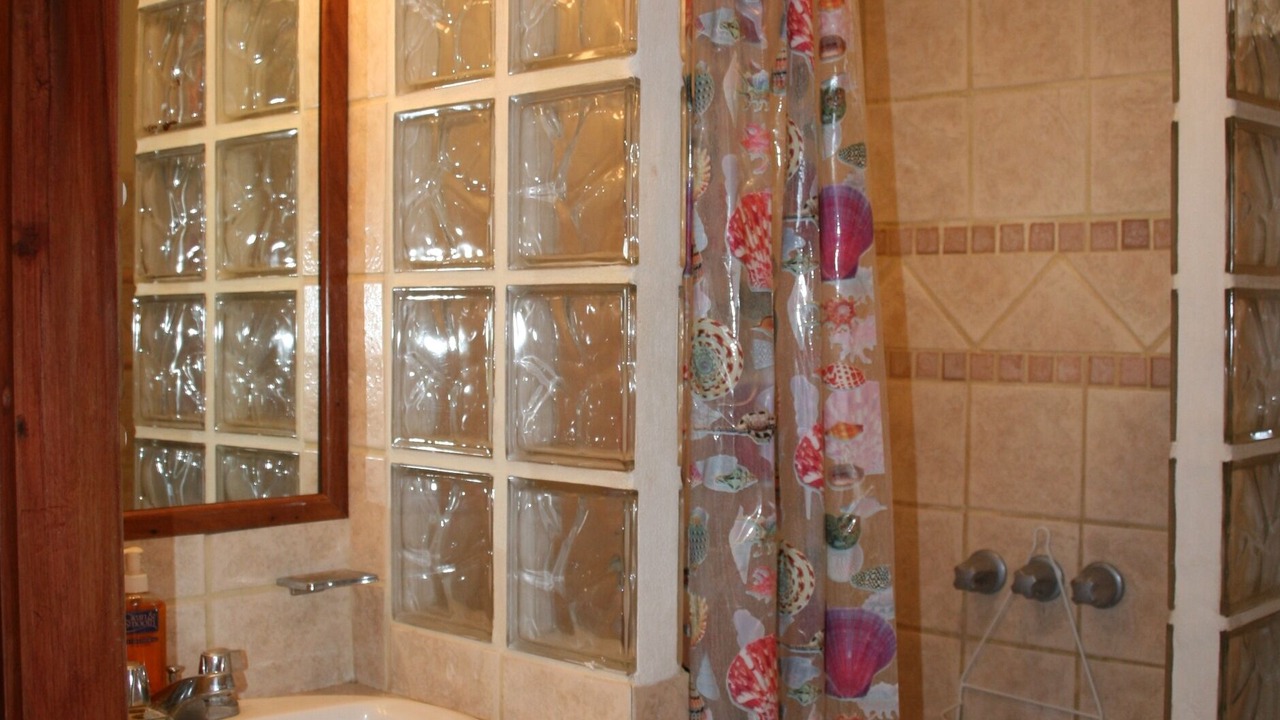 Photo of Bathroom in Playa Flamingo