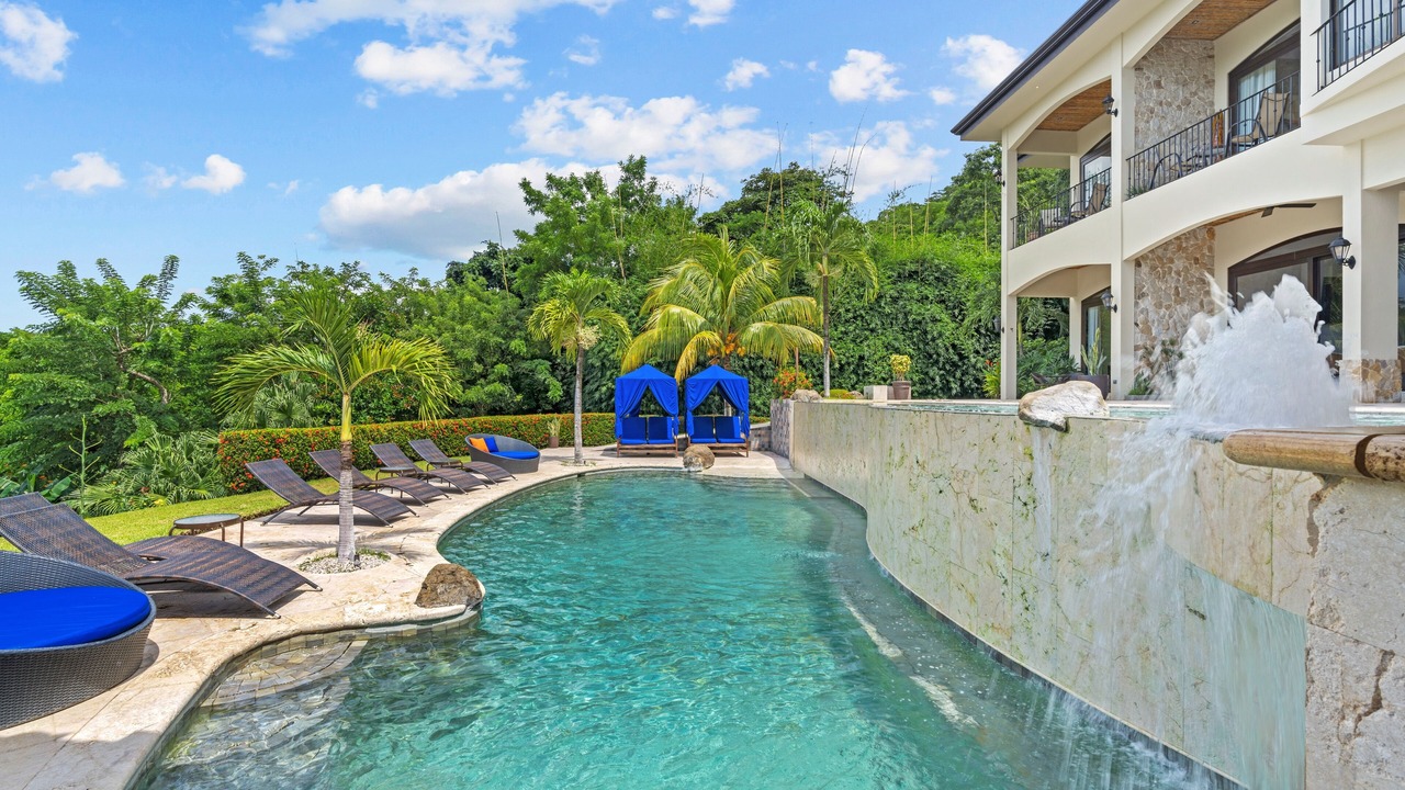 Photo of Outdoor in Coco