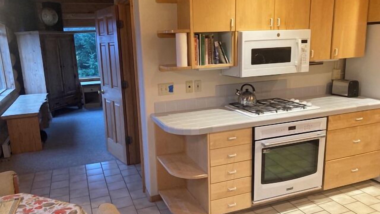 Photo of Kitchen in Diamond Ridge