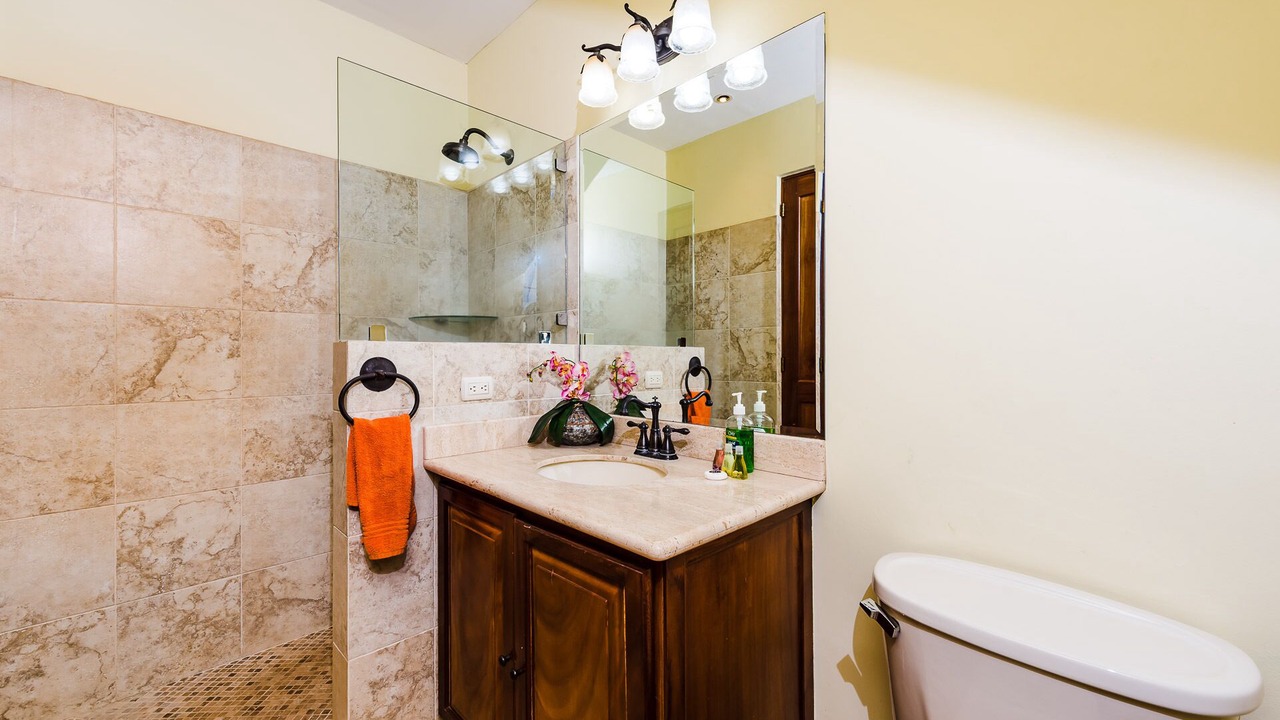 Photo of Bathroom in Potrero