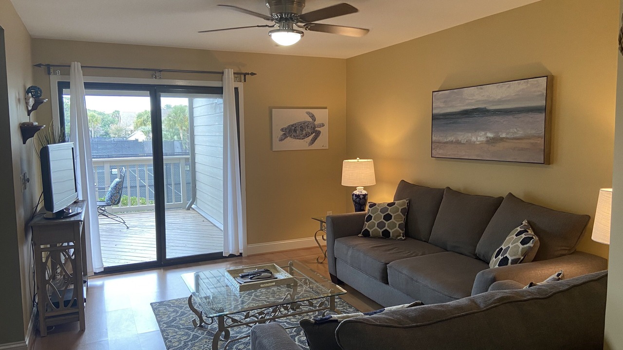 Photo of Livingroom in Seabrook Island