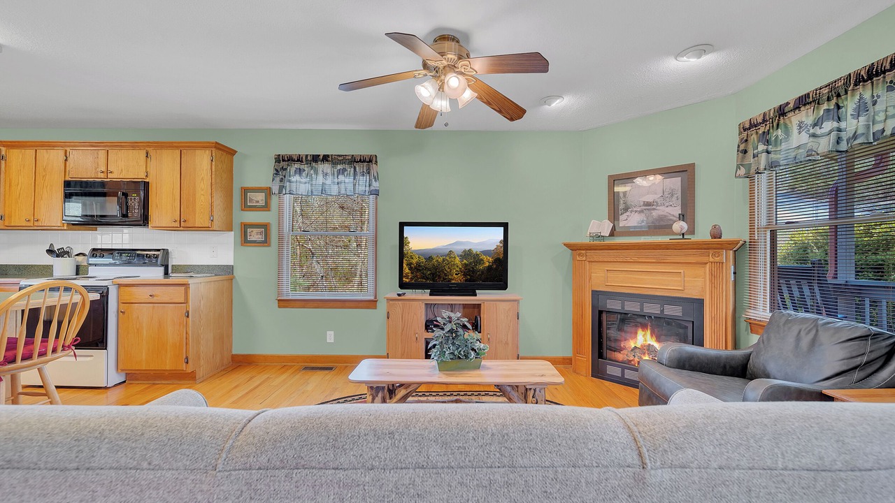 Photo of Livingroom in Pigeon Forge