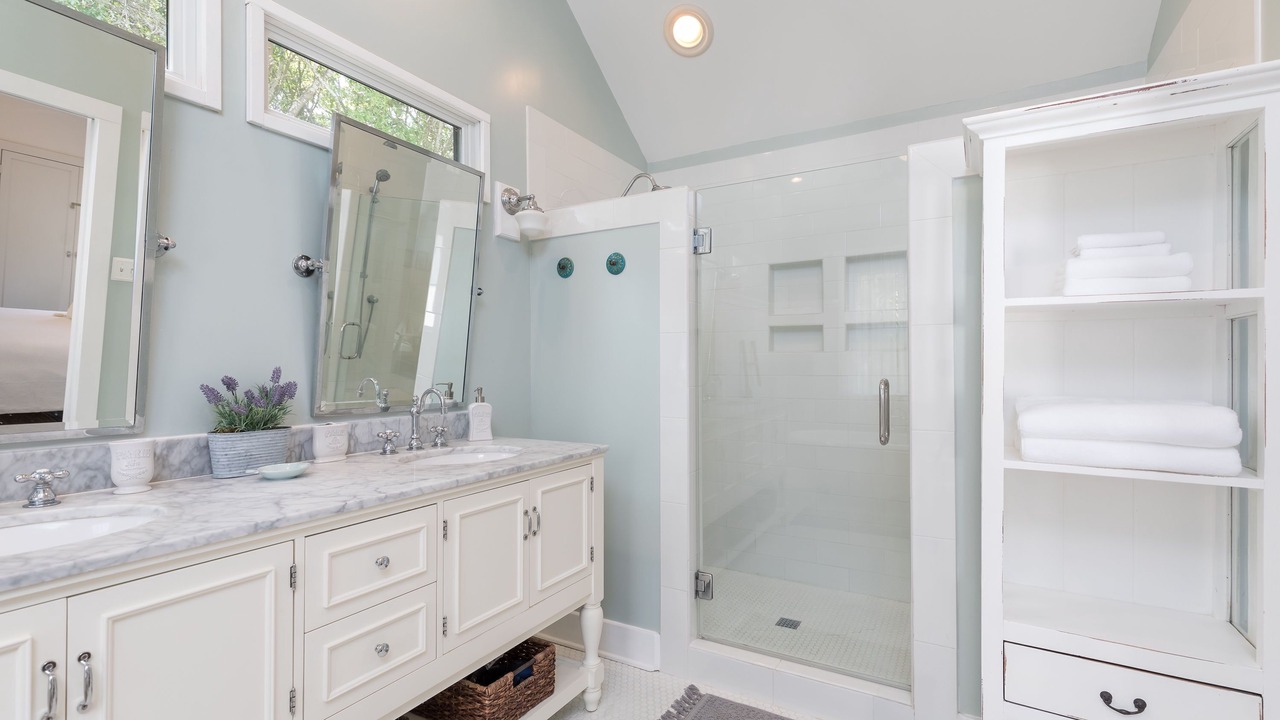 Photo of Bathroom in Isle of Palms