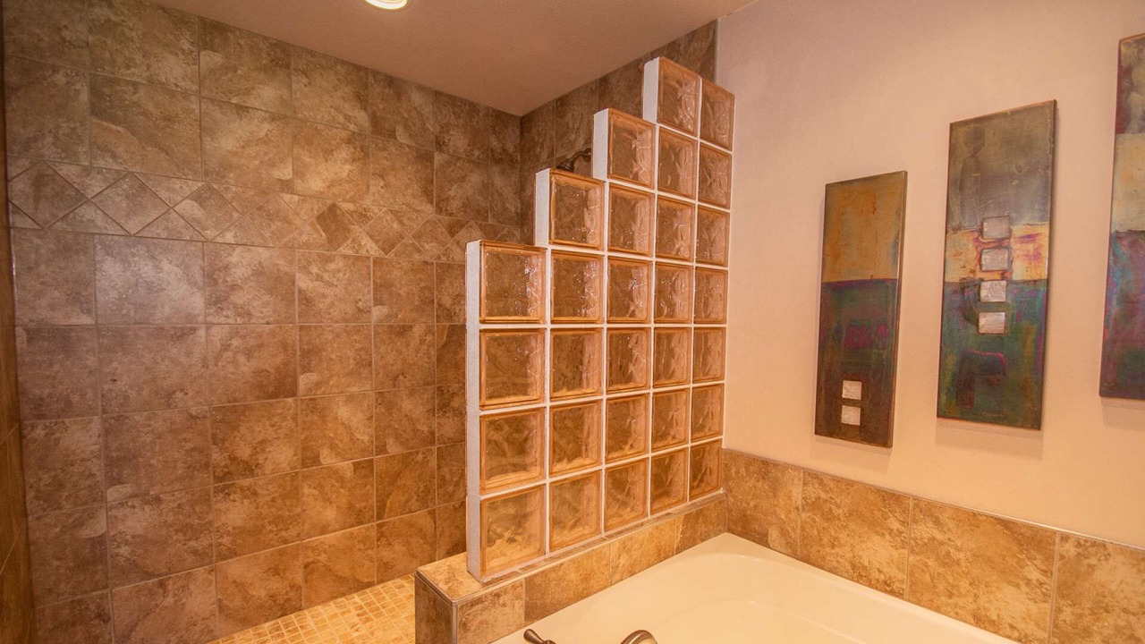 Photo of Bathroom in Pigeon Forge