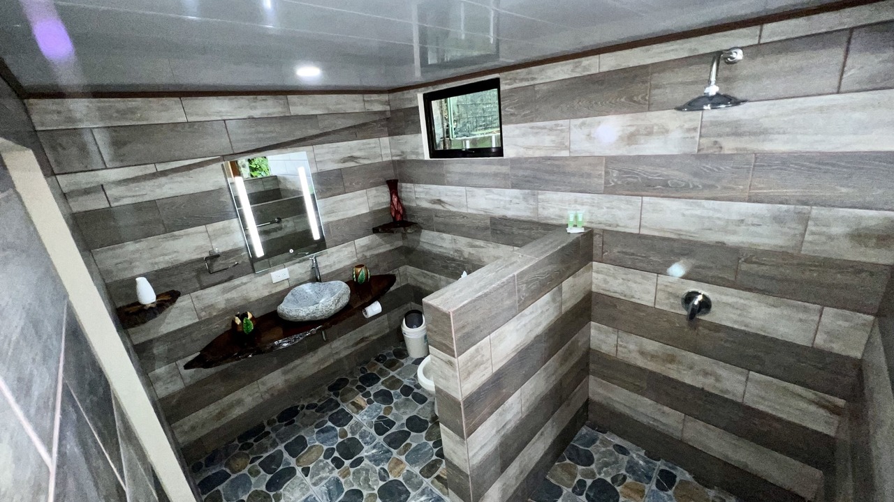 Photo of Bathroom in Quepos
