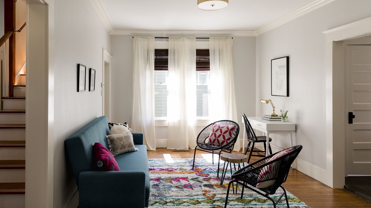 Photo of Livingroom in Downtown Charleston