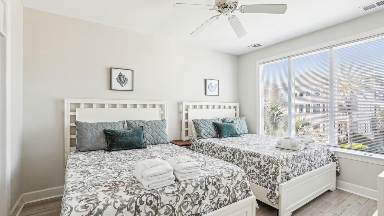 Photo of Bedroom in Palmetto Dunes