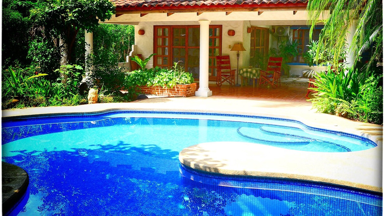 Photo of Outdoor in Palm Beach Estates
