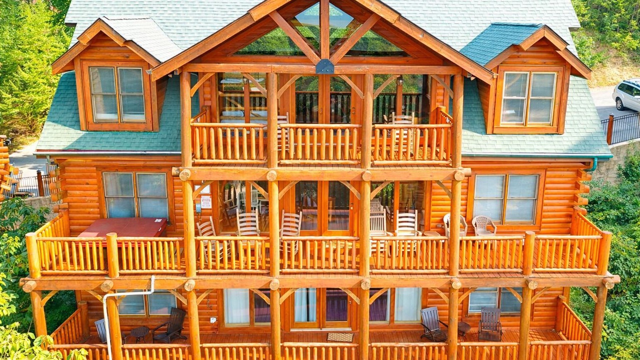 Photo of Others in Pigeon Forge
