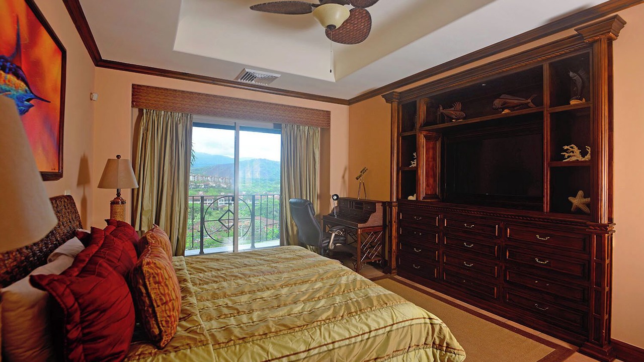 Photo of Bedroom in Canton Parrita