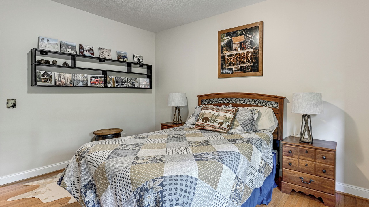 Photo of Bedroom in Sapphire