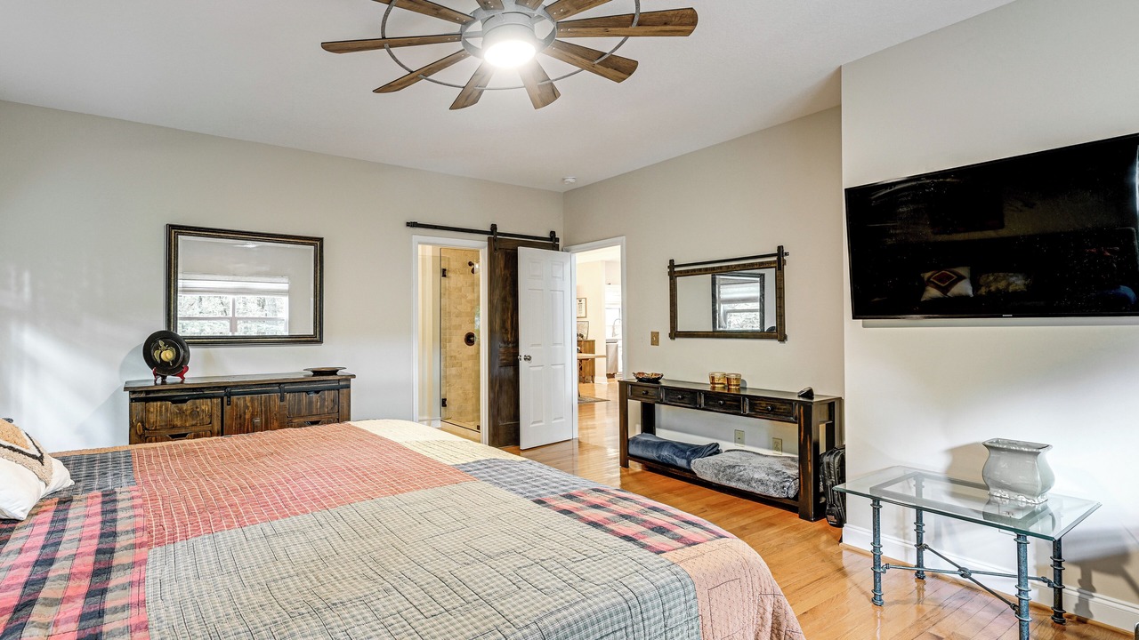 Photo of Bedroom in Sapphire