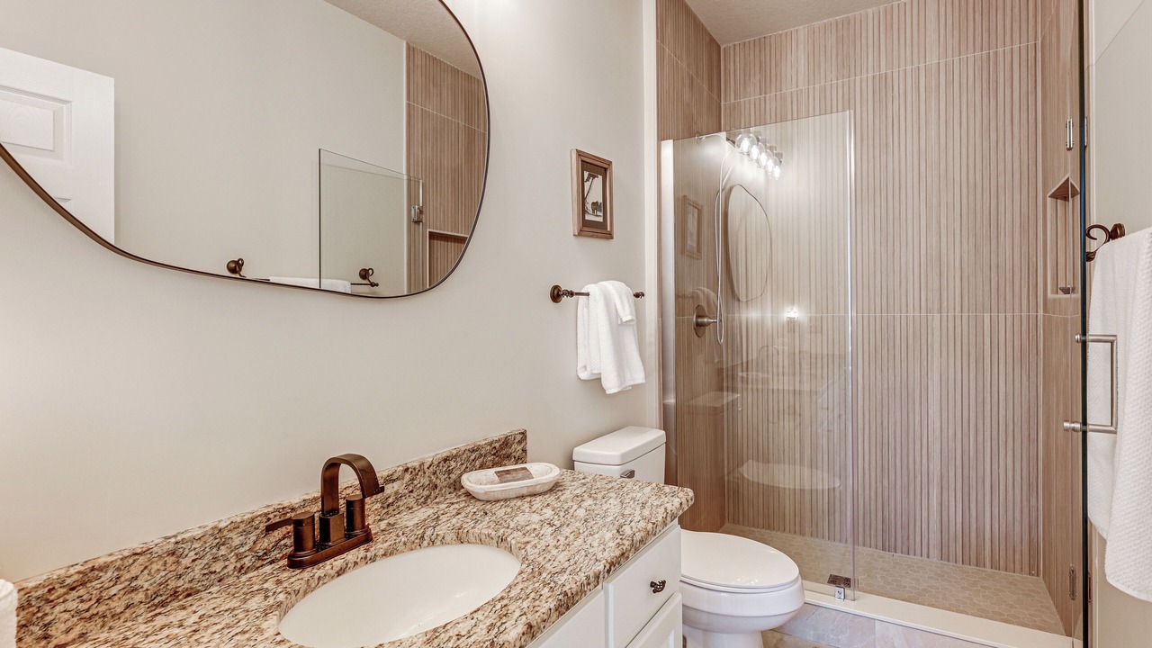 Photo of Bathroom in Sapphire