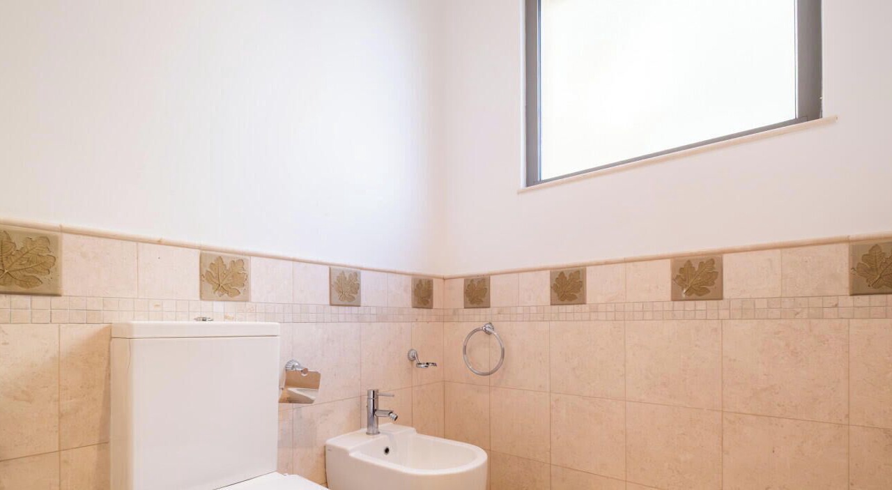 Photo of Bathroom in Palm Jumeirah