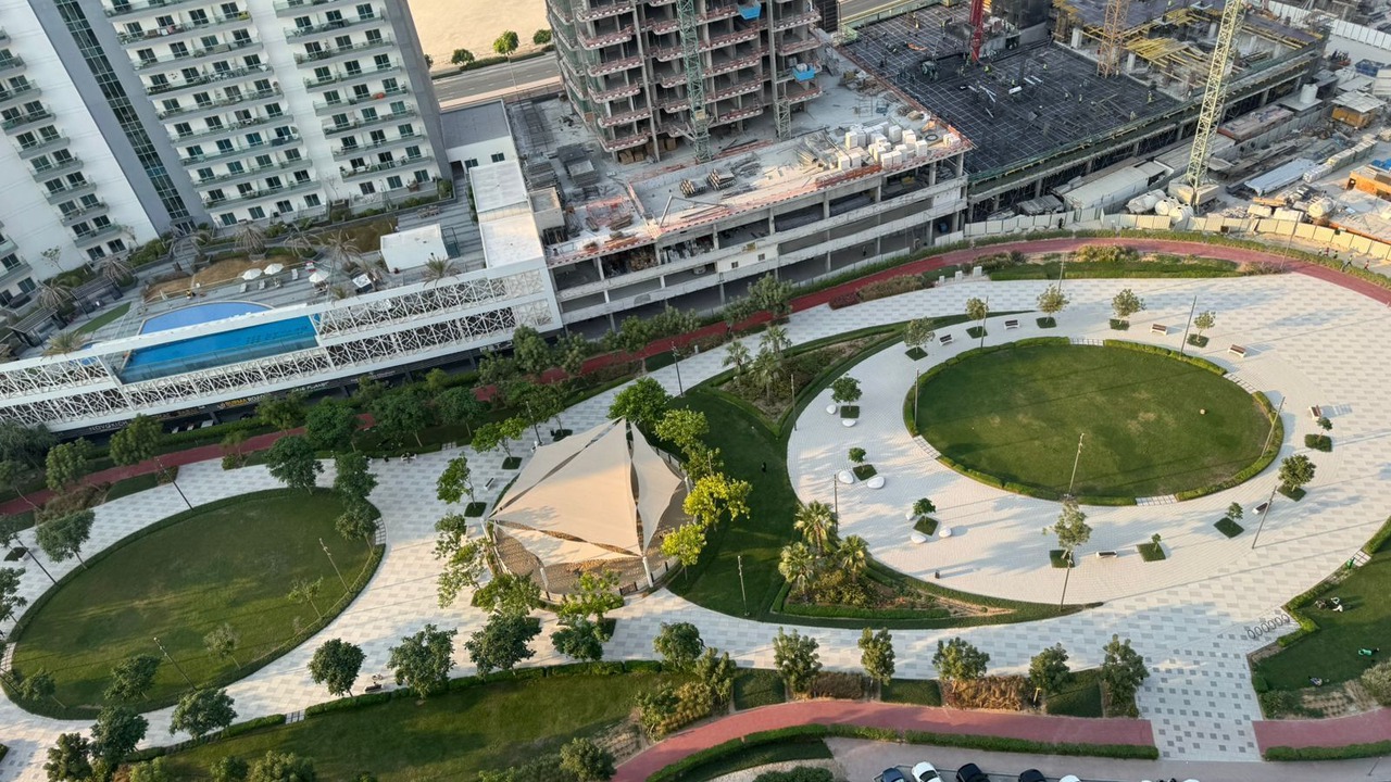 Photo of Outdoor in Al Barsha 1