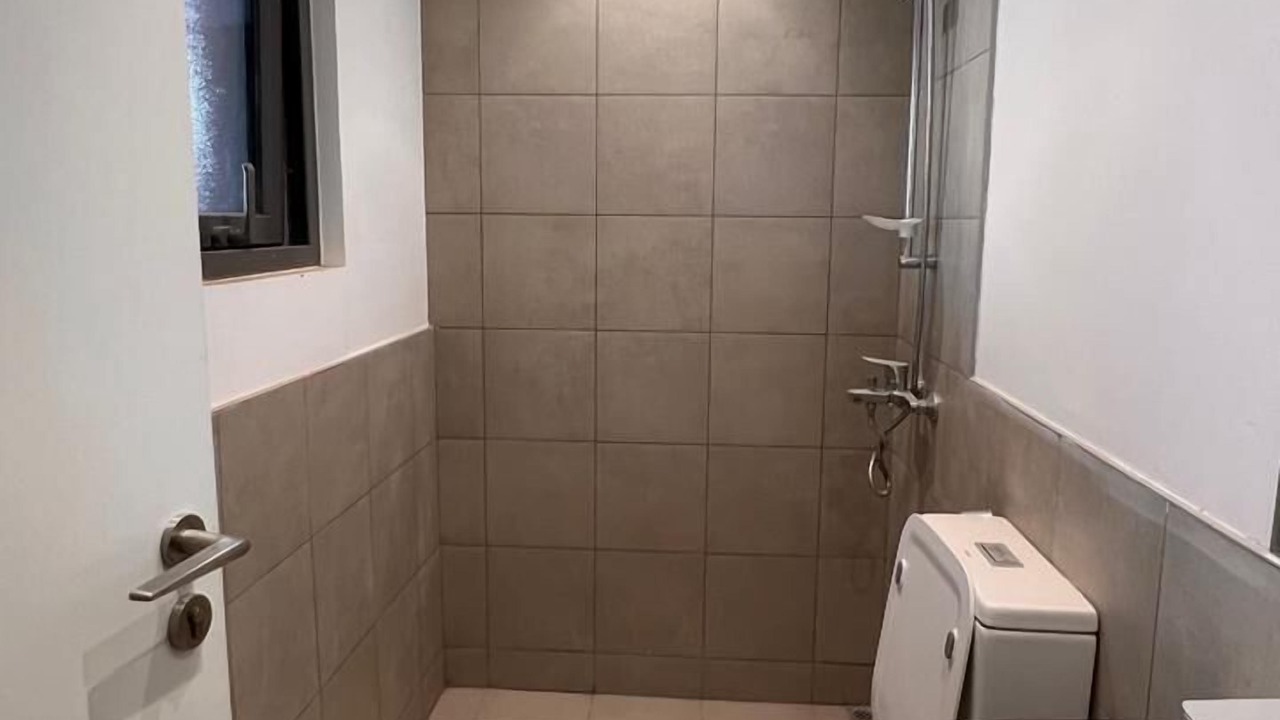 Photo of Bathroom in Trade Center