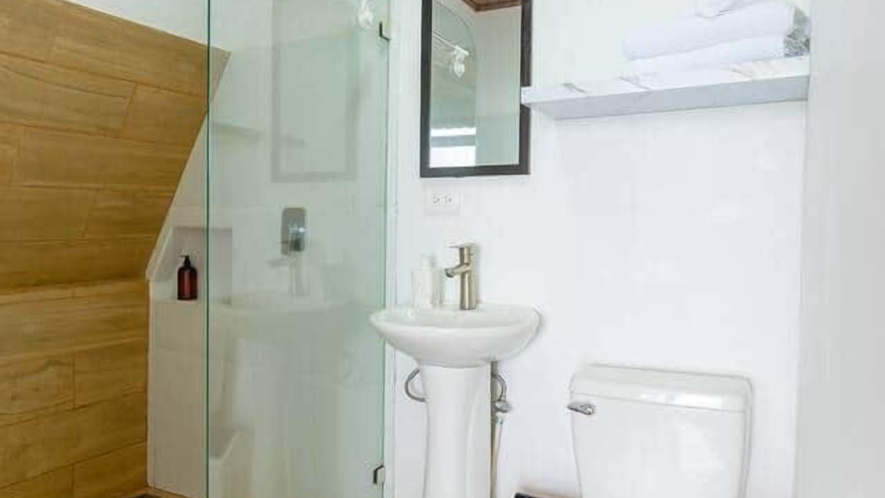 Photo of Bathroom in Sierra