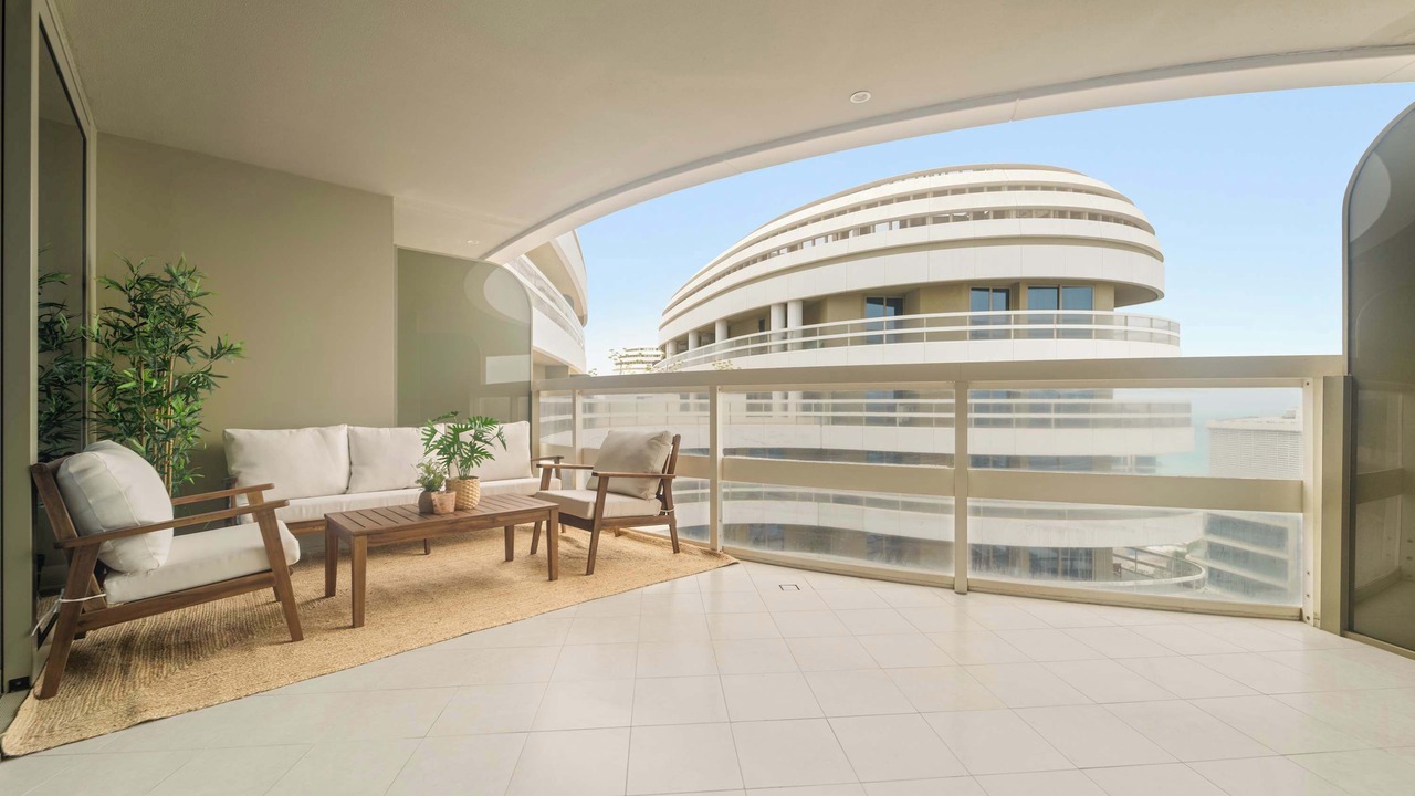 Photo of Patio Balcony in Saadiyat Cultural District
