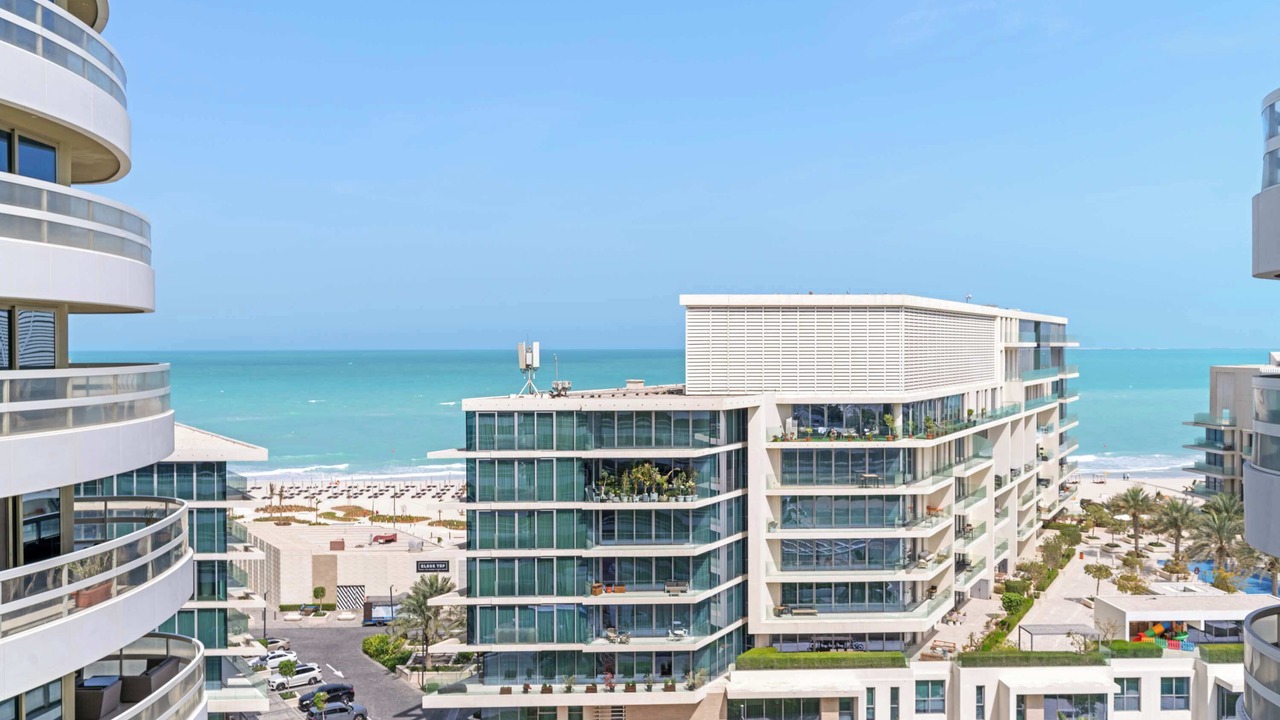 Photo of Patio Balcony in Saadiyat Cultural District