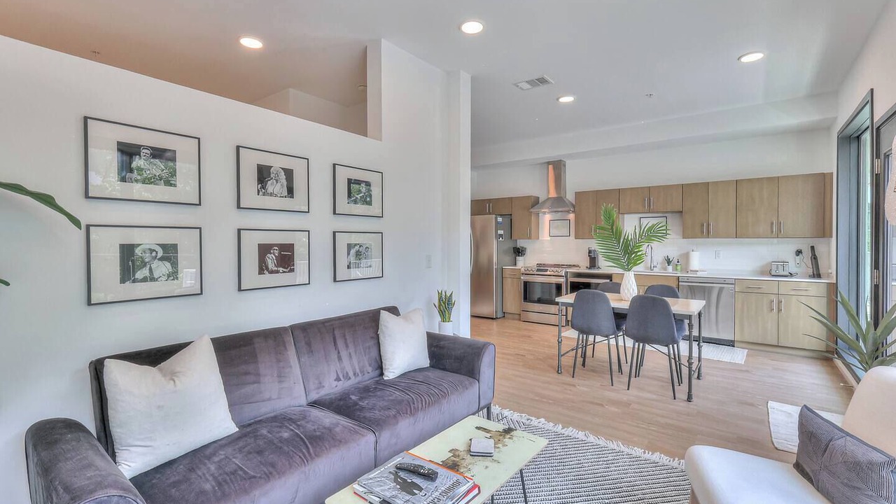 Photo of Livingroom in Edgehill