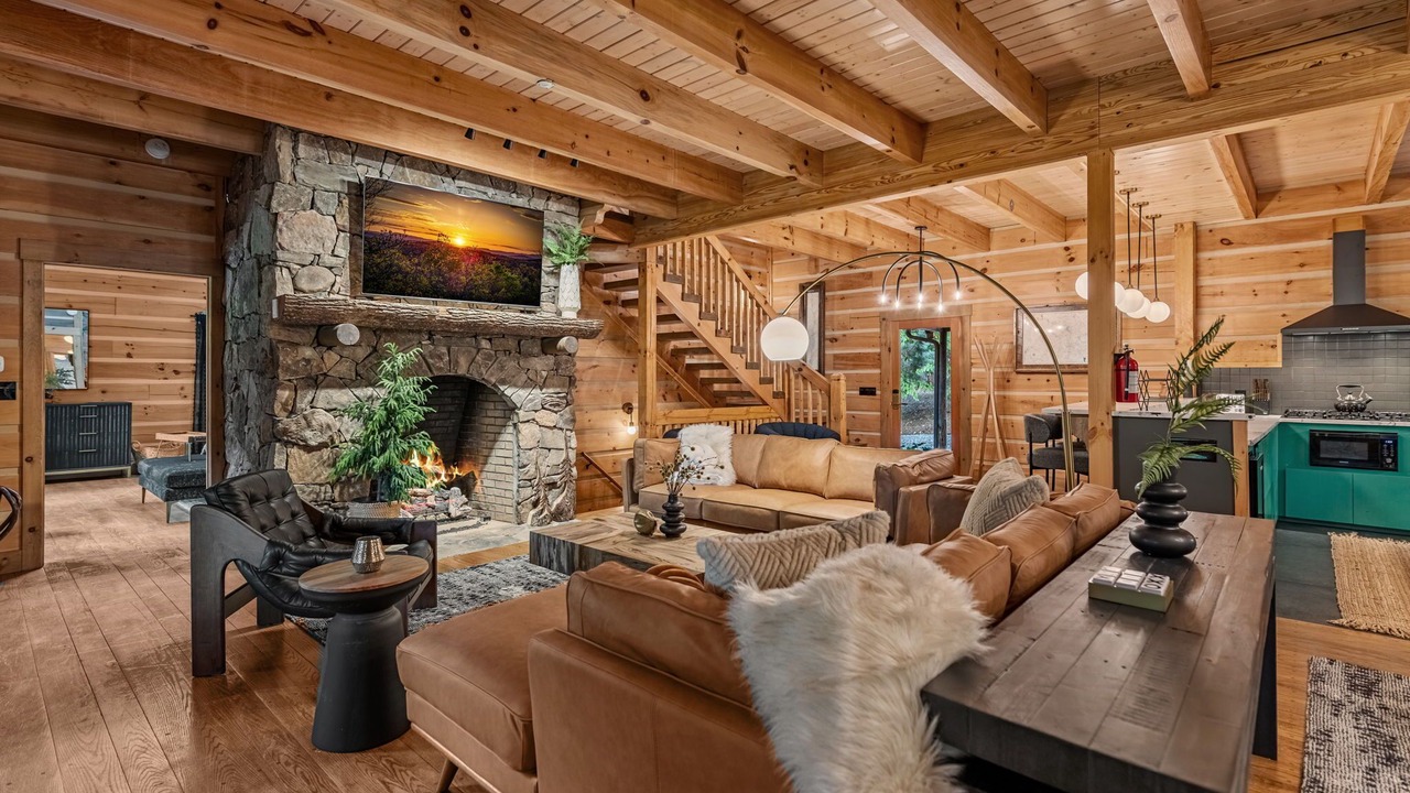 Photo of Livingroom in Blairsville