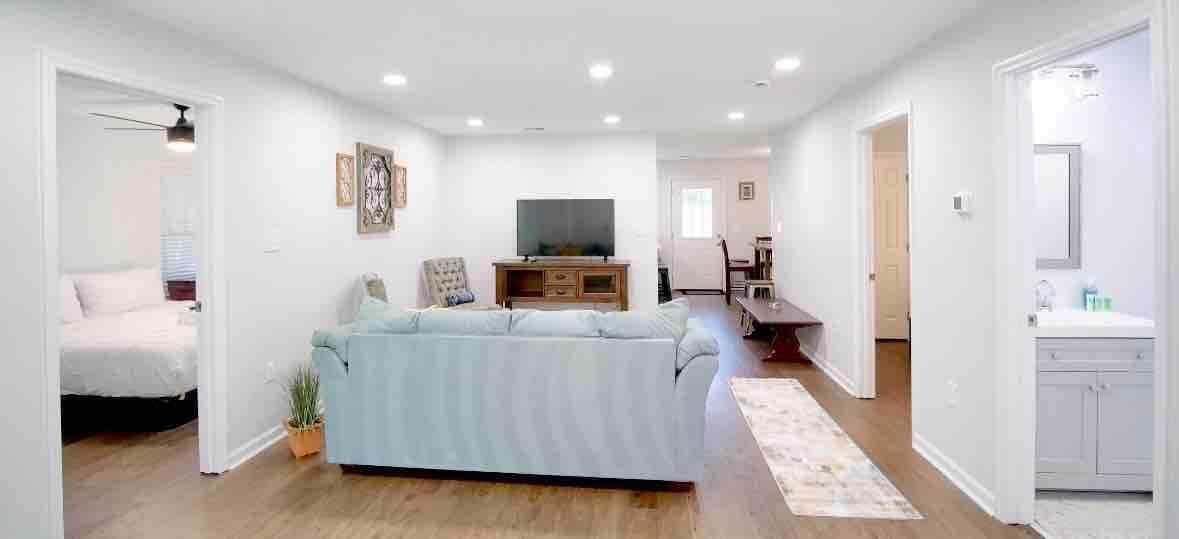 Photo of Livingroom in Hanahan