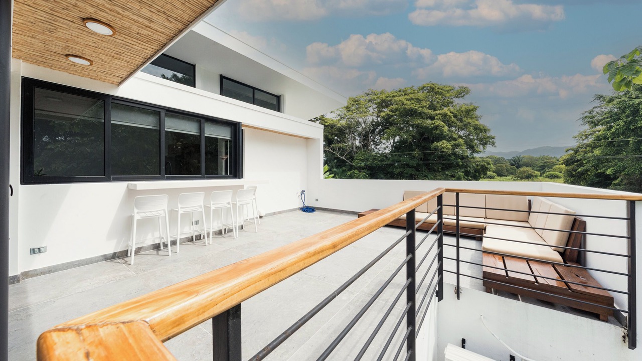 Photo of Patio Balcony in Playa Hermosa