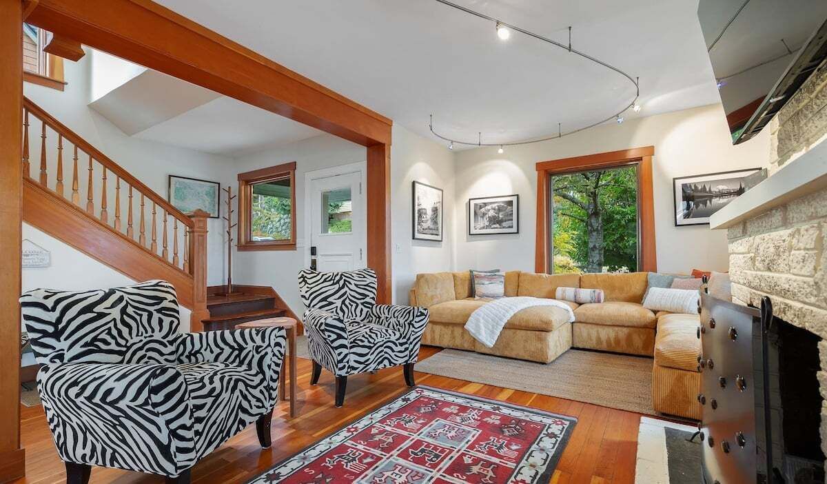 Photo of Livingroom in Lower Queen Anne