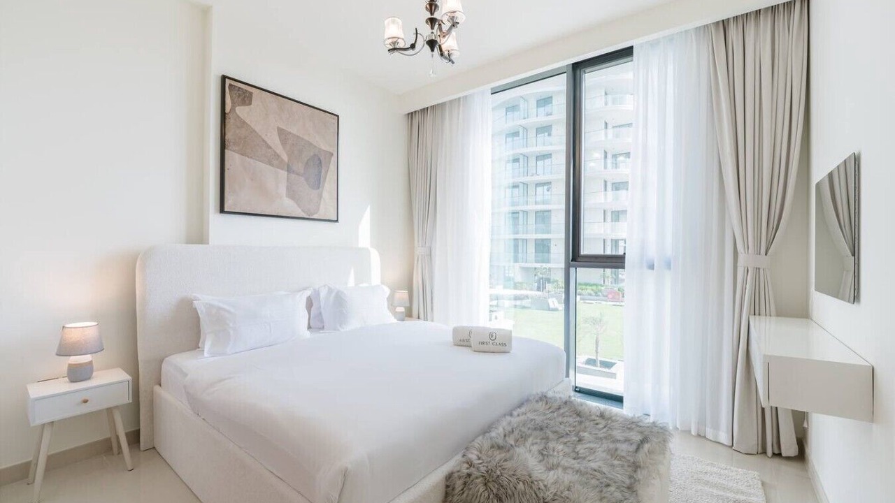 Photo of Bedroom in Mina Al Arab