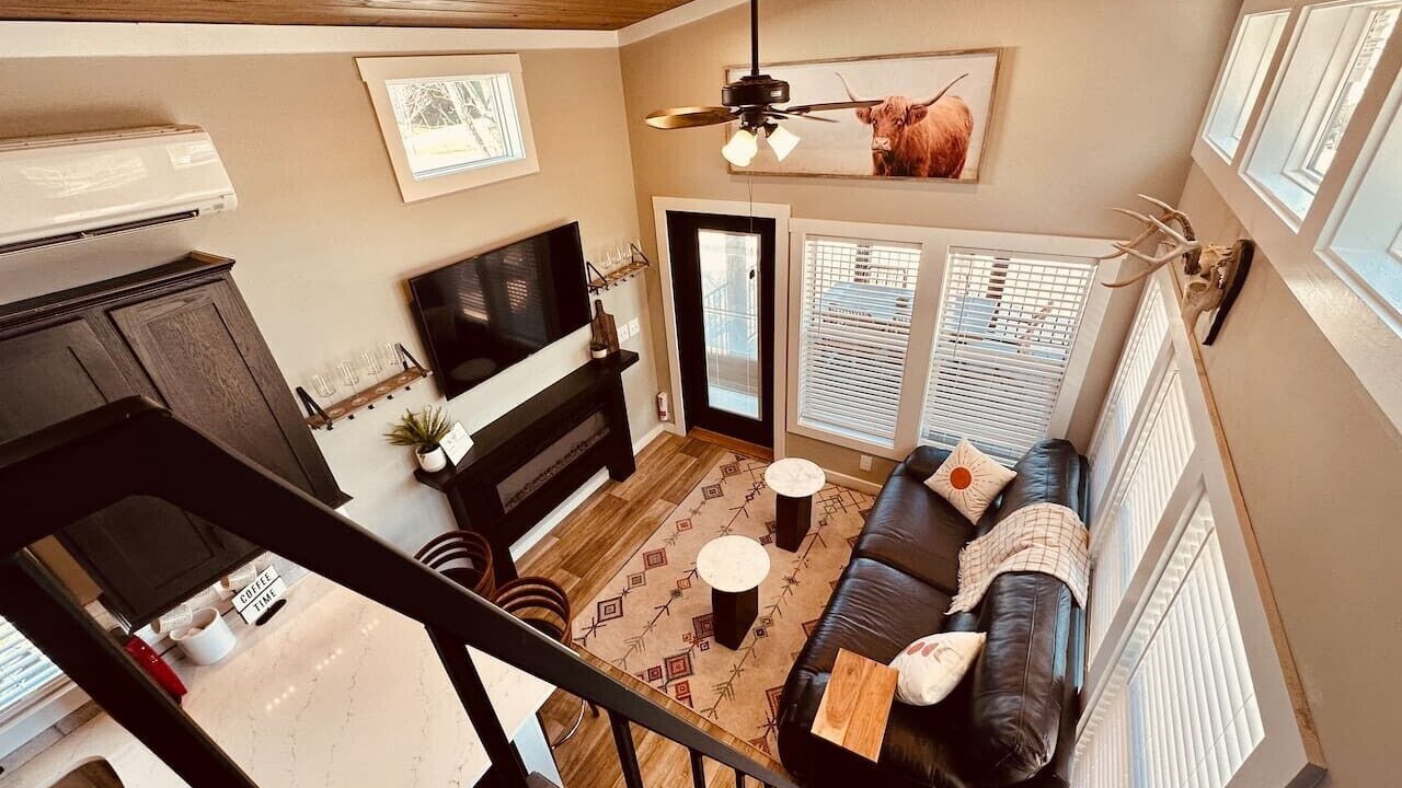 Photo of Livingroom in Morganton