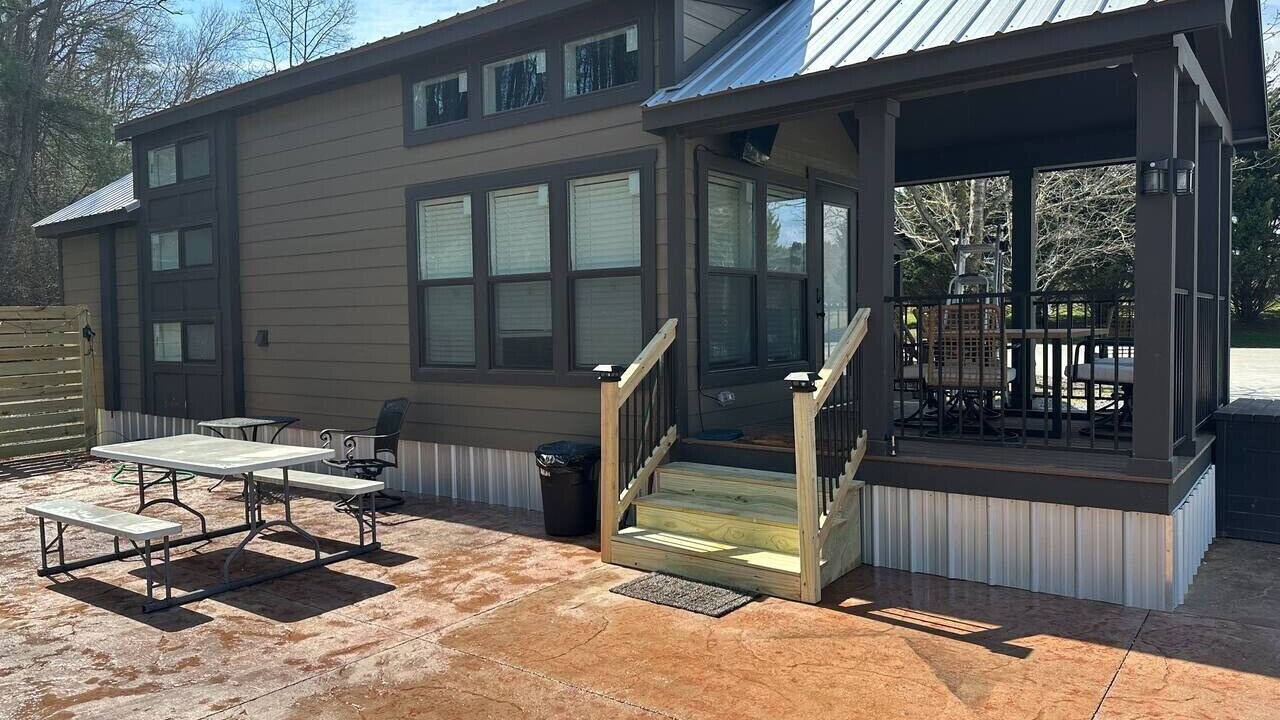 Photo of Outdoor in Morganton