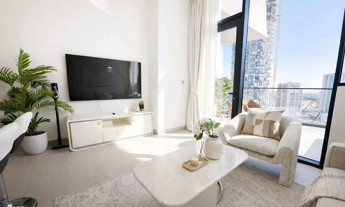 Photo of Livingroom in Jumeirah Village Circle