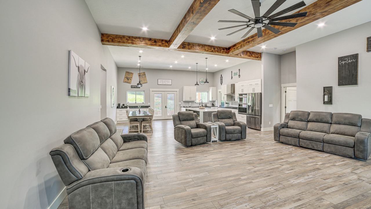 Photo of Livingroom in Omaha