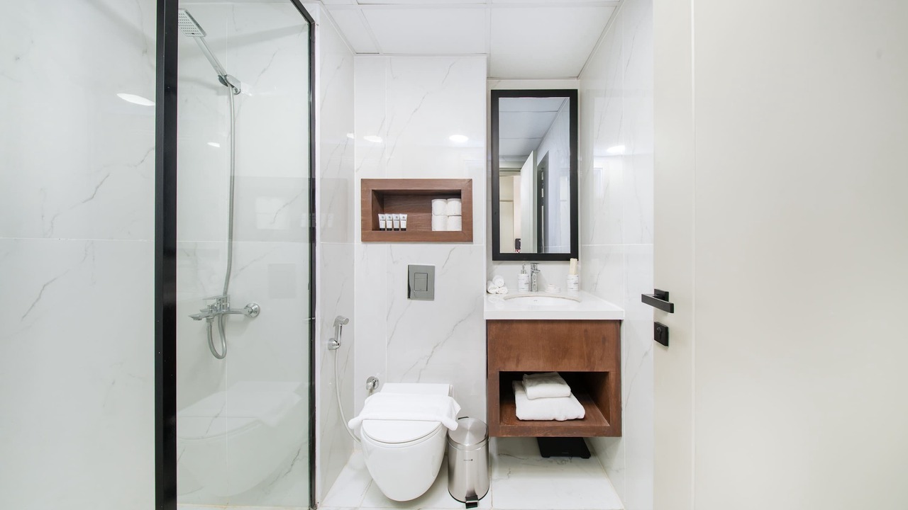 Photo of Bathroom in Jebel Ali