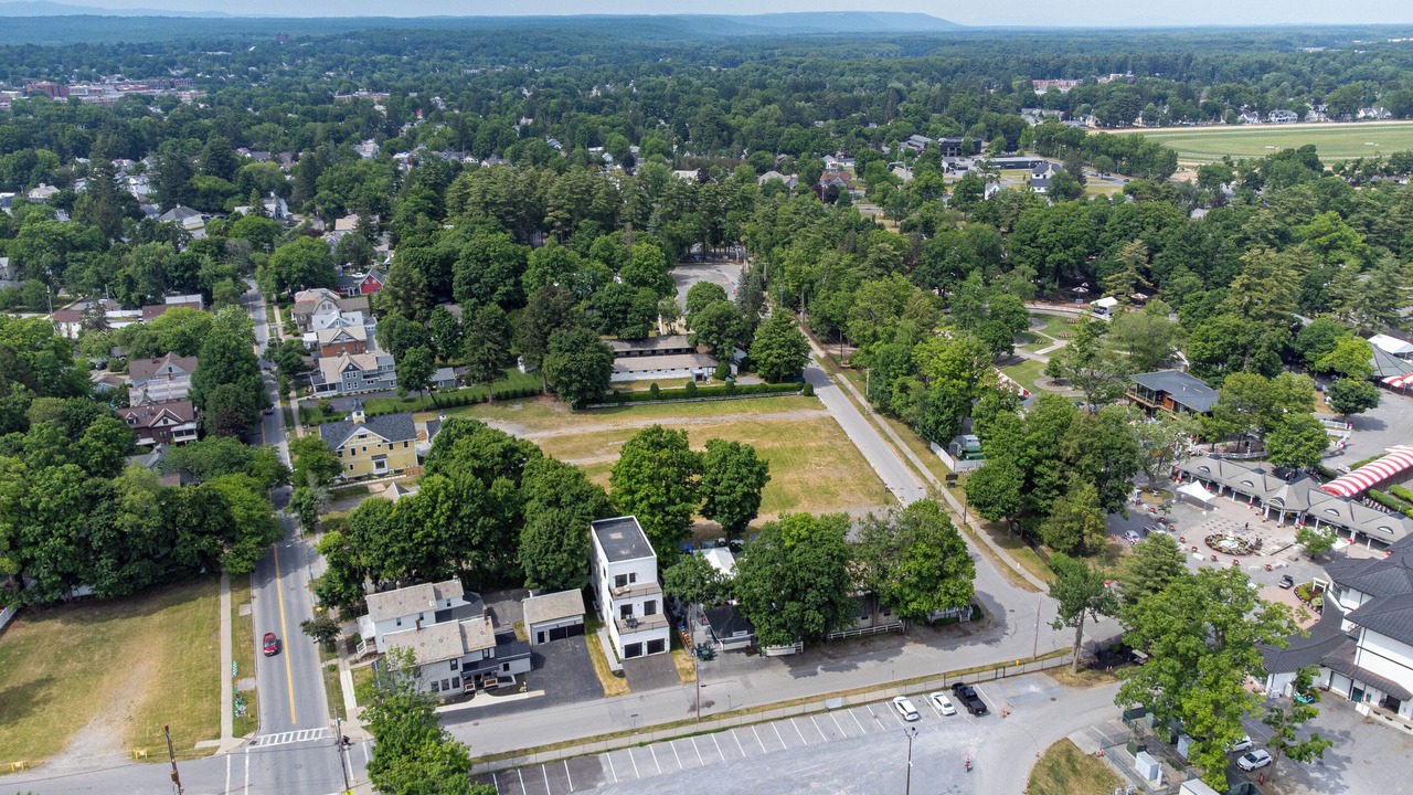 Photo of Outdoor in Saratoga Springs