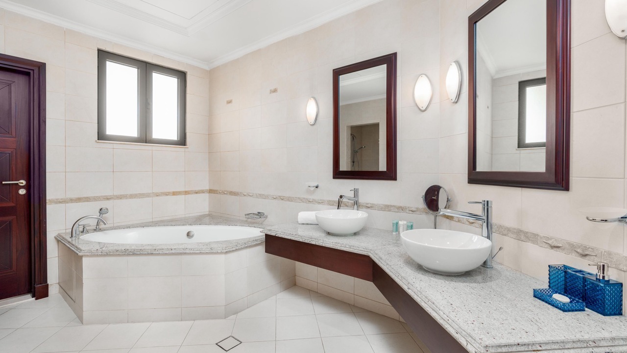 Photo of Bathroom in Palm Jumeirah