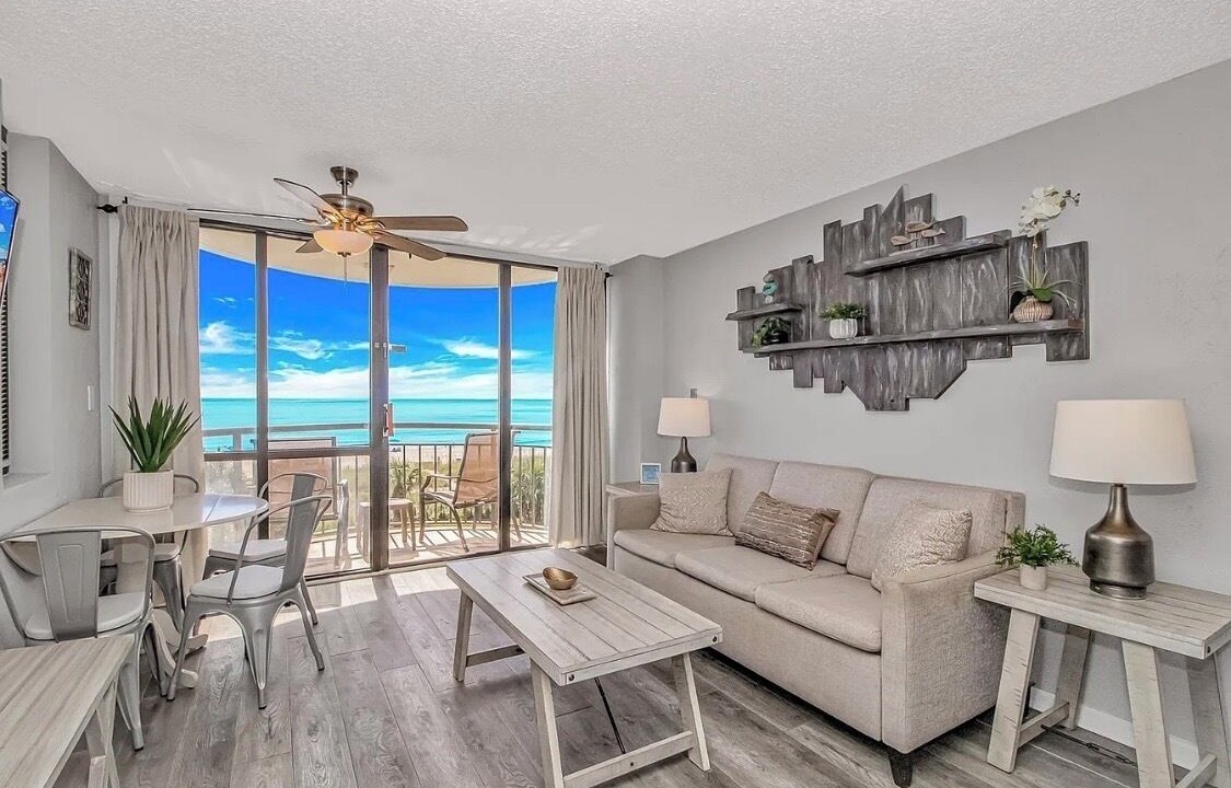 Photo of Livingroom in Myrtle Beach