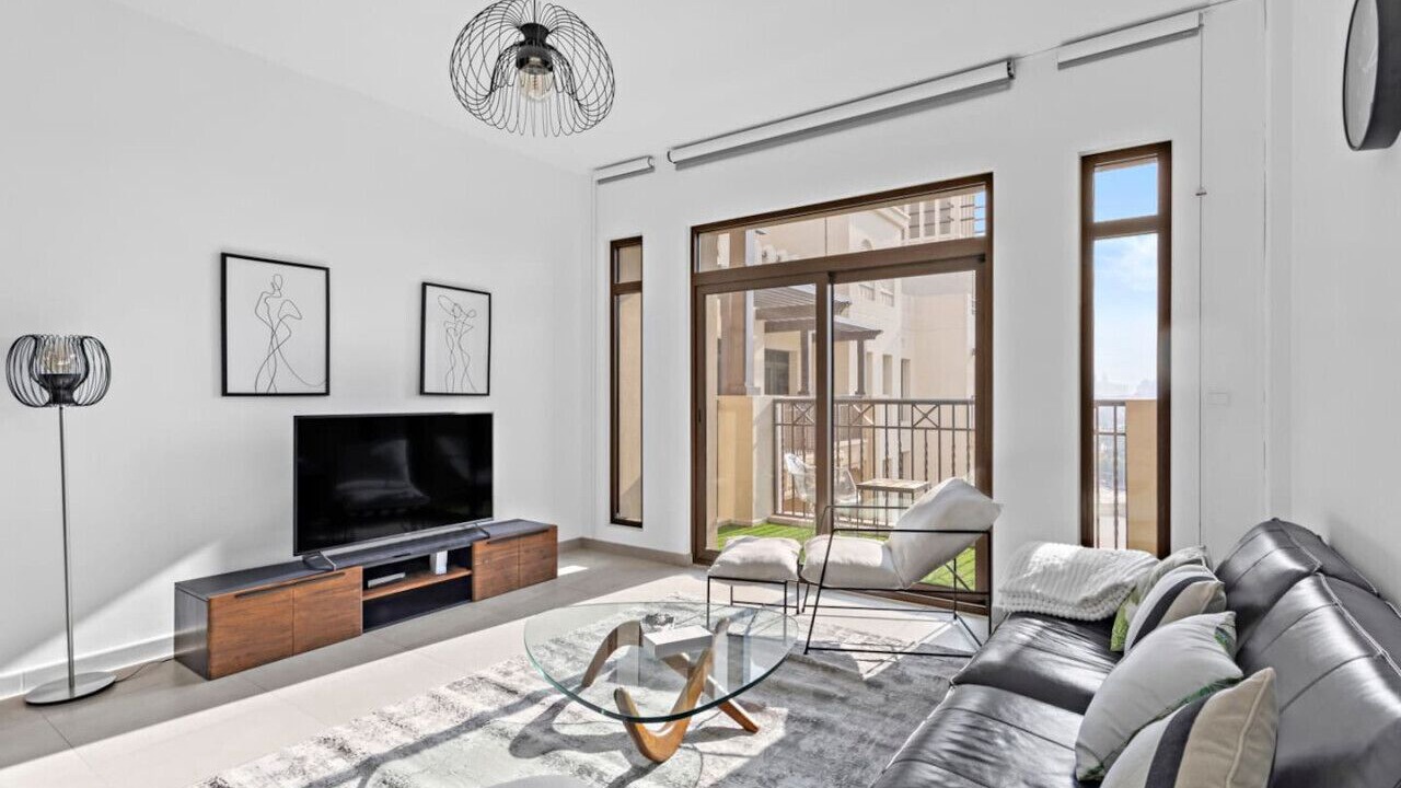 Photo of Livingroom in Umm Suqeim 3