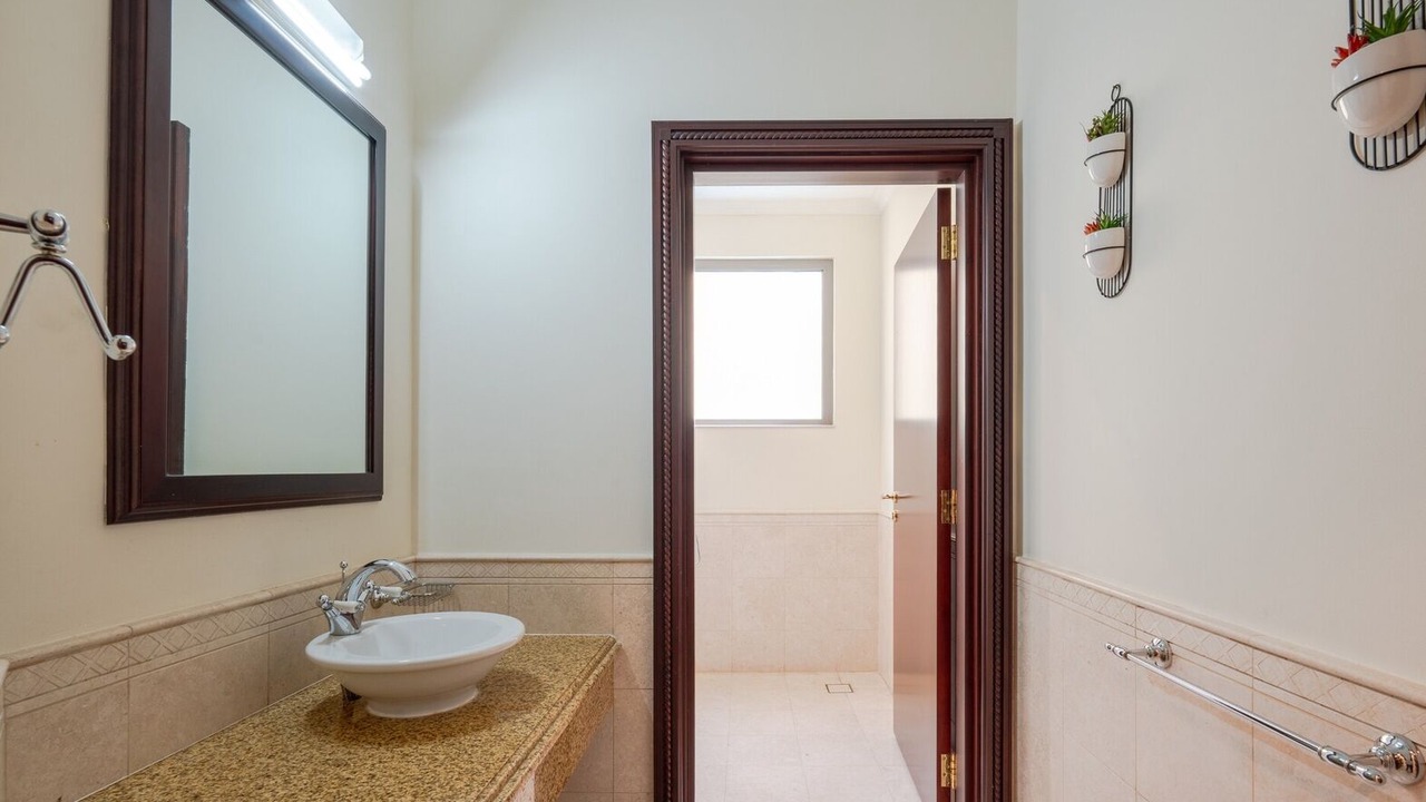 Photo of Bathroom in Palm Jumeirah