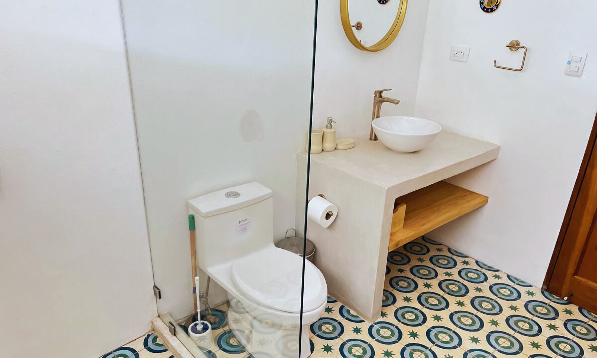 Photo of Bathroom in Portalon